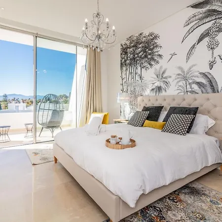 Vacation I Casa Isabel, Private Pool With Infinity Views, Bbq, New Built, Luxury Condo, Location Hébergement de vacances *
